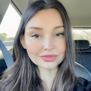 Meet your Posher, Casey